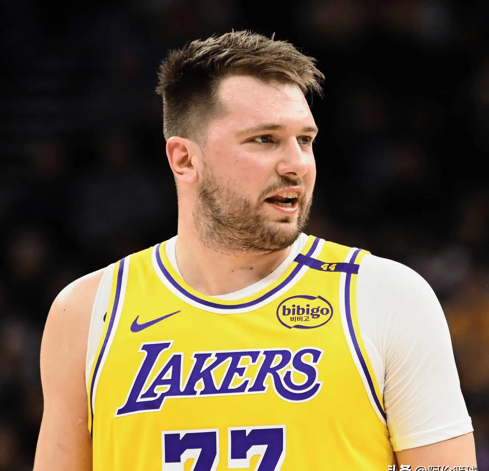 东契奇连续十二场比赛得分超过夺冠，巴塞罗那不断突破！-开云